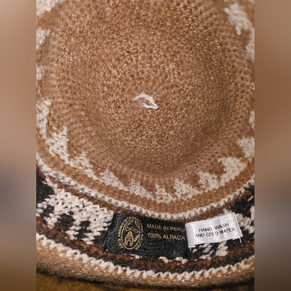 Vintage Peruvian 100% Alpaca Hat - Picture 4 of 9